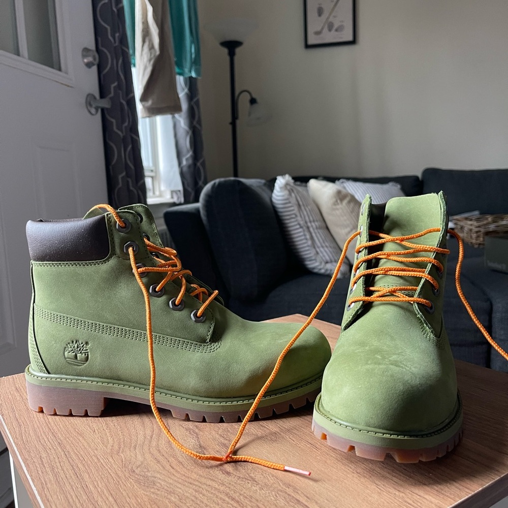 Timberland Green Ankle Boots with Orange Laces